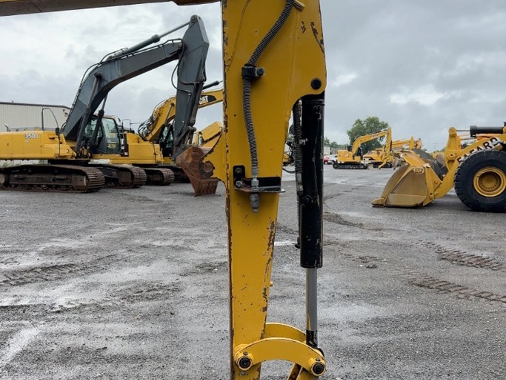 2016-caterpillar-304e2-cr-image-17