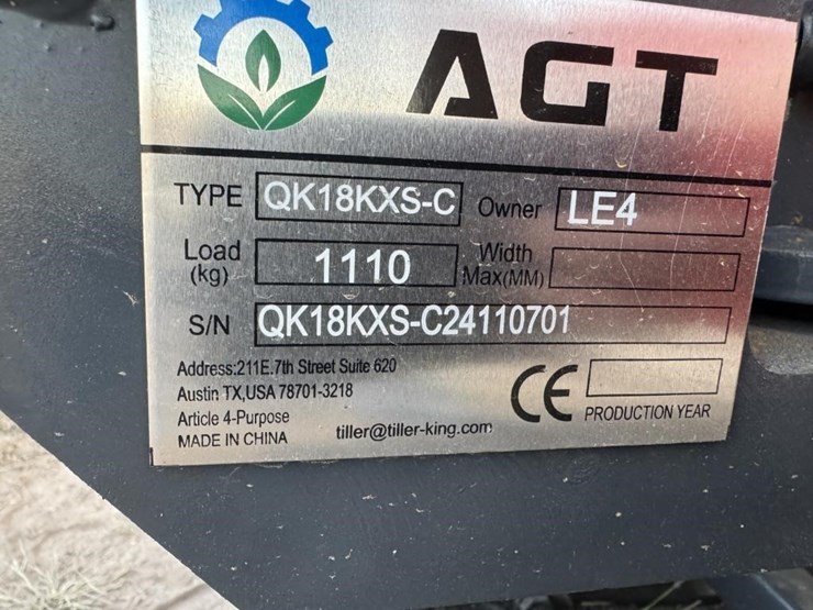 agt,-qk18kxs-c-mini-excavators-with-kubota-diesel-image-2