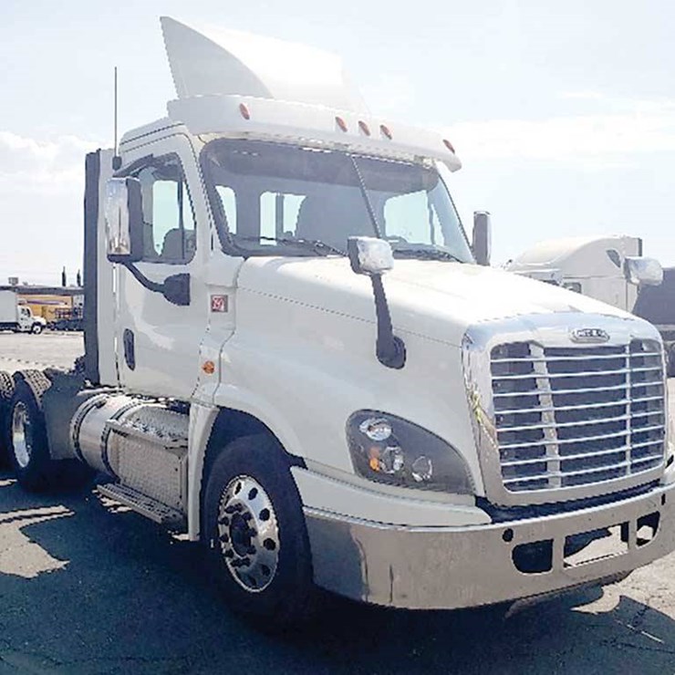 2018 FREIGHTLINER CASCADIA 125