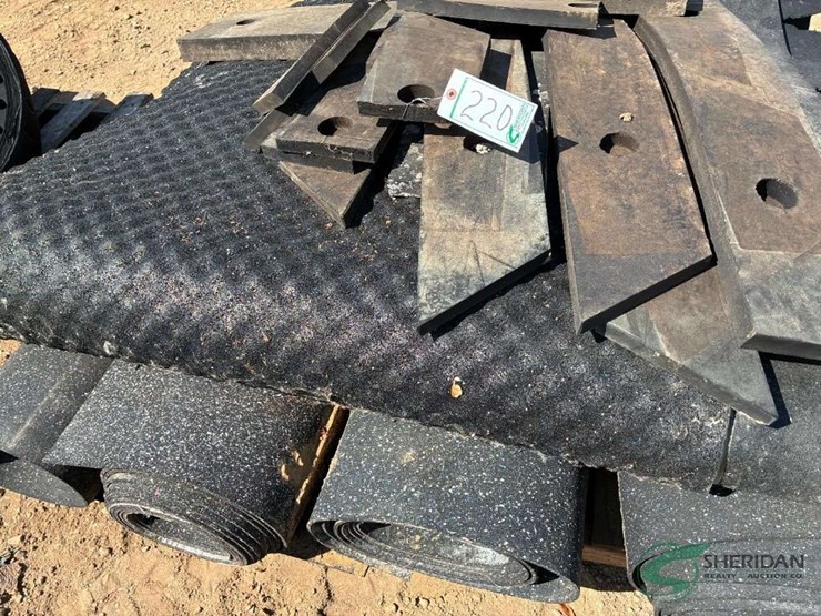 rubber-mats-and-cutting-edges-image-2