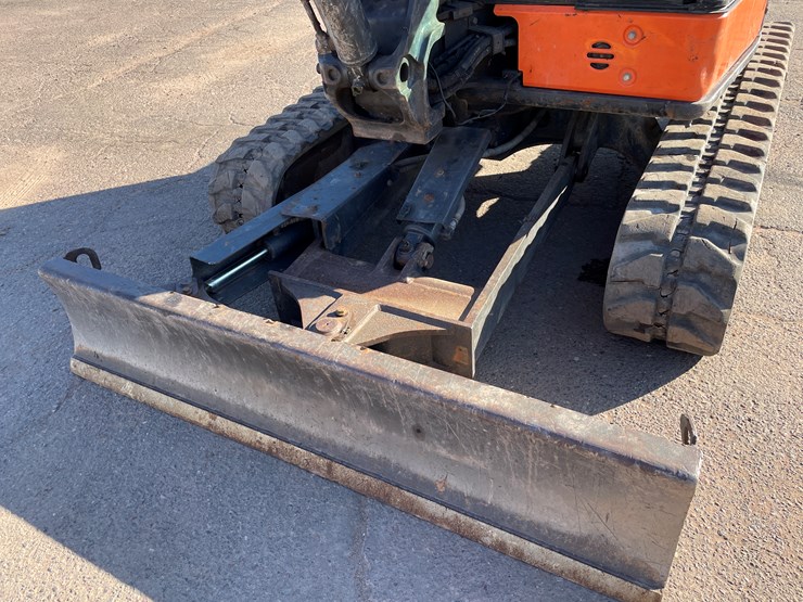 2019-hitachi-zx35u-image-14