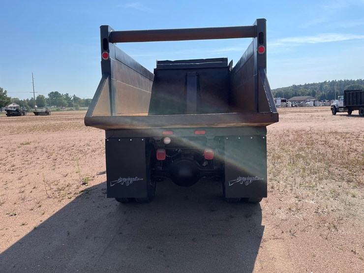2005-sterling-lt9500-image-16