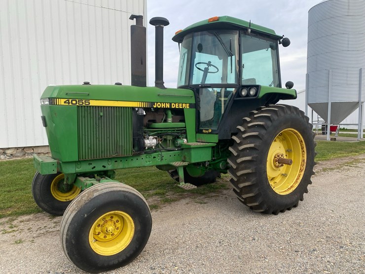 john-deere-4055-image-1