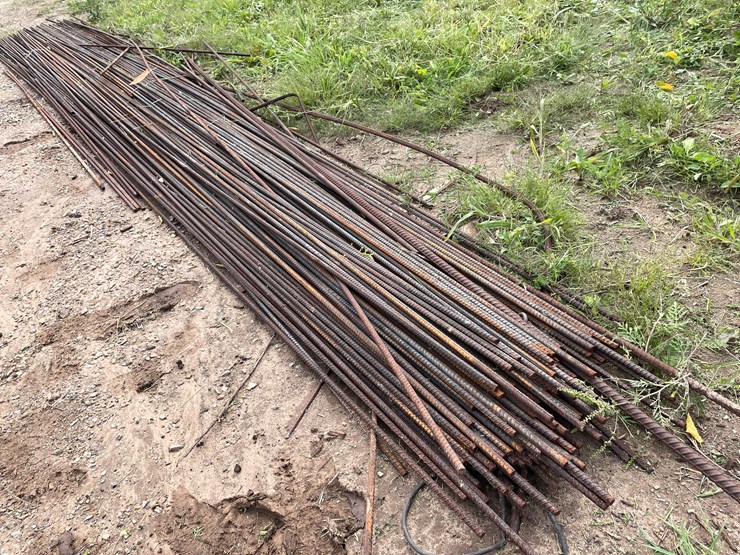 #1291-•-large-pile-of-metal-rebar-image-1