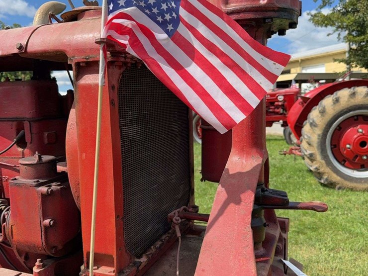farmall-f-20-image-78
