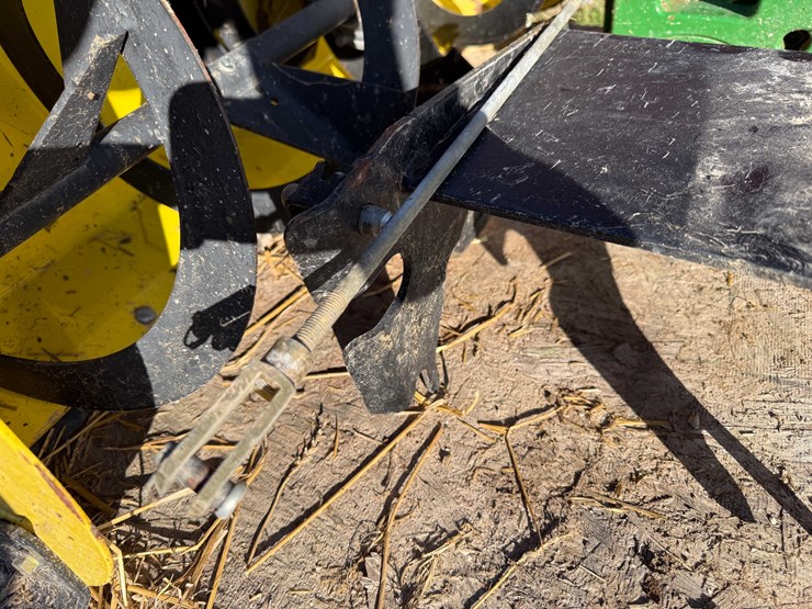john-deere-44-image-14