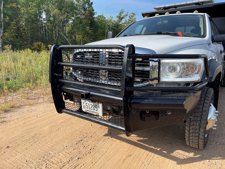 2010-dodge-ram-5500-image-11