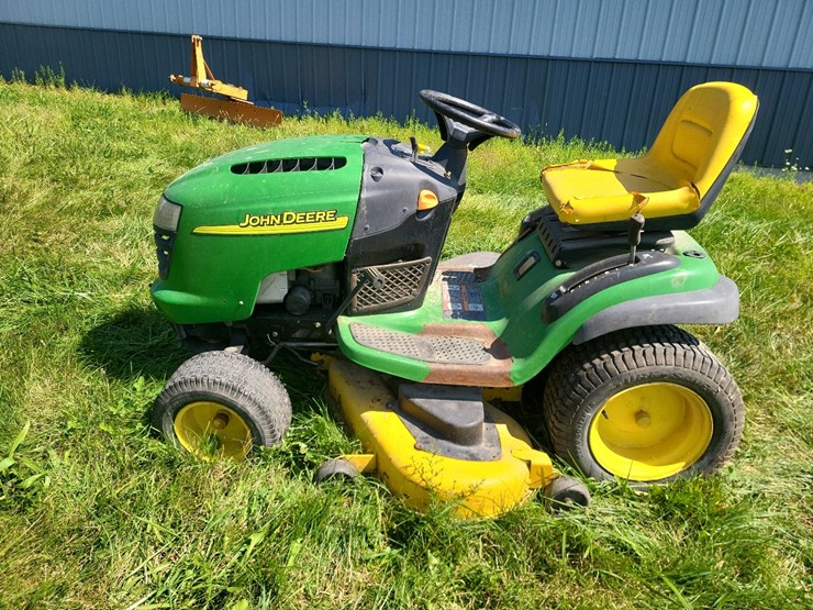 john-deere-l120-image-2
