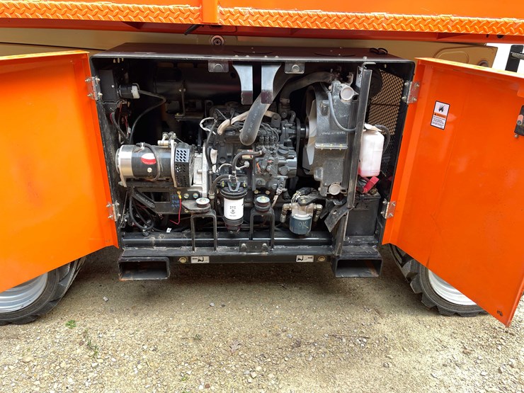 #300-•-2022-jlg-rt-2669-scissors-lift-(wautoma,-wi)-image-13