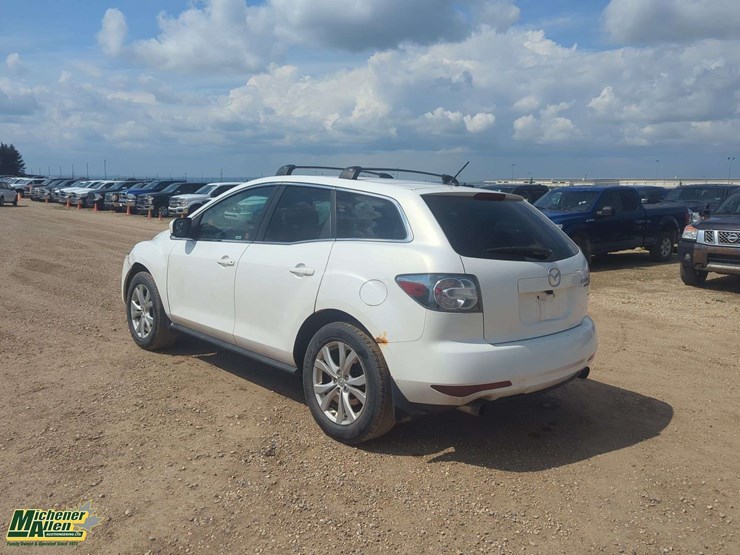2010-mazda-cx7-image-3