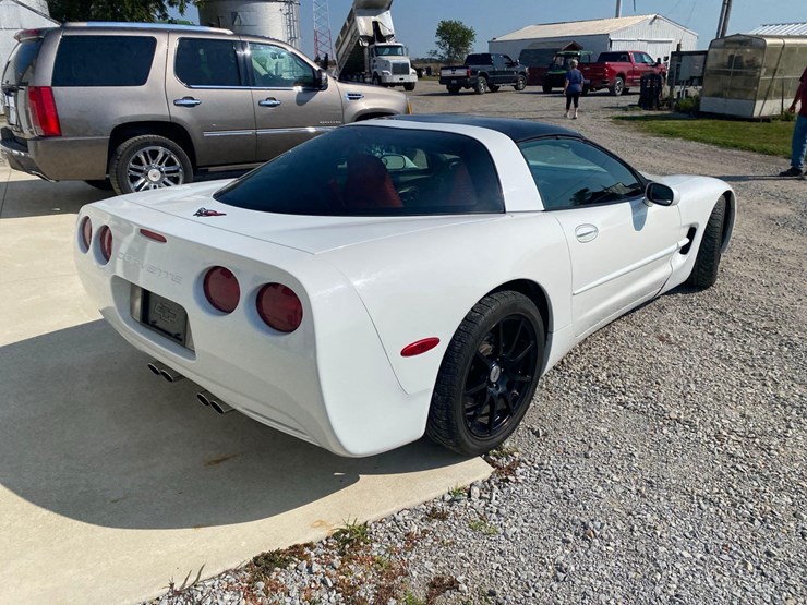 2000-corvette-c5-image-3