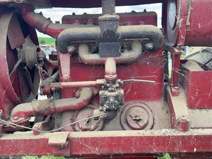 farmall-f-20-image-56
