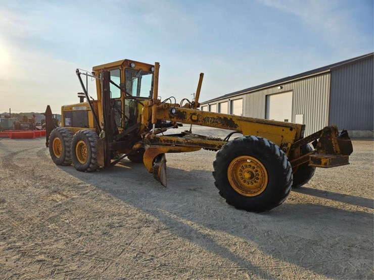 2012-deere-770a-image-7