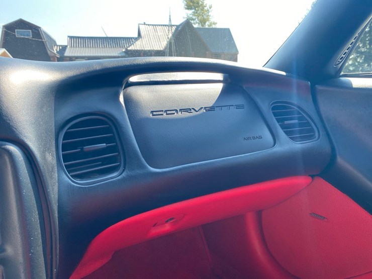 2000-corvette-c5-image-8