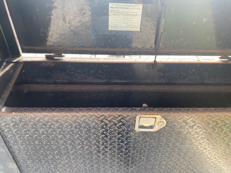 #3010-•-2017-32'-gooseneck-trailer-(helenville,-wi)-(has-wi-title)-image-10