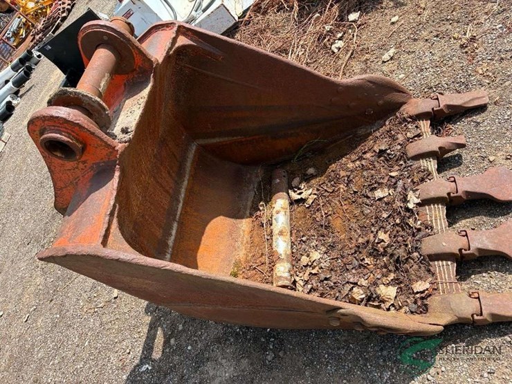 excavator-bucket-image-1