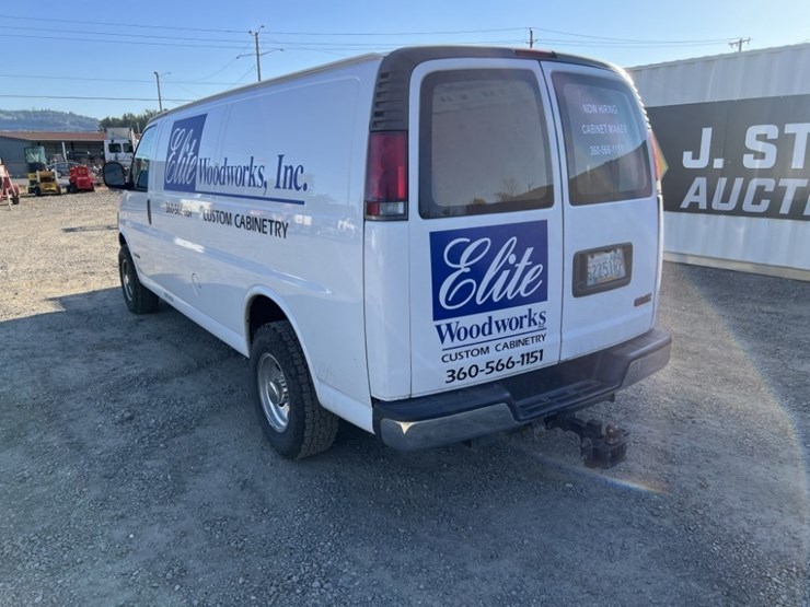 2002-gmc-3500-image-6