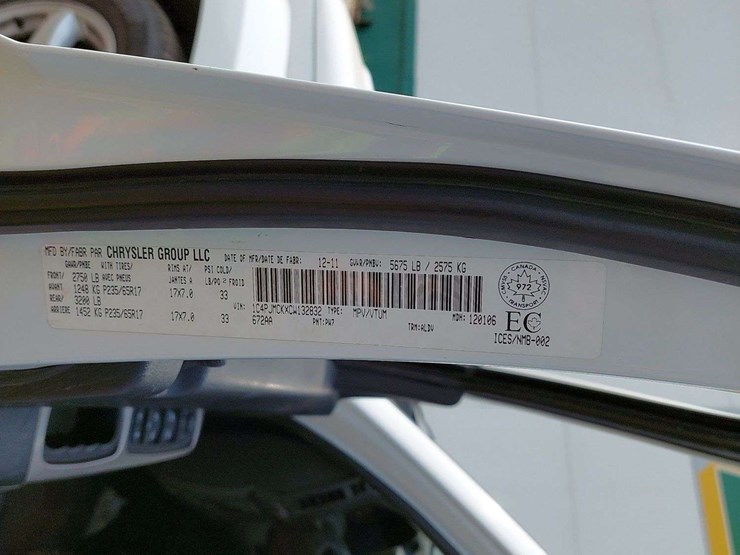 2012-jeep-liberty-image-5