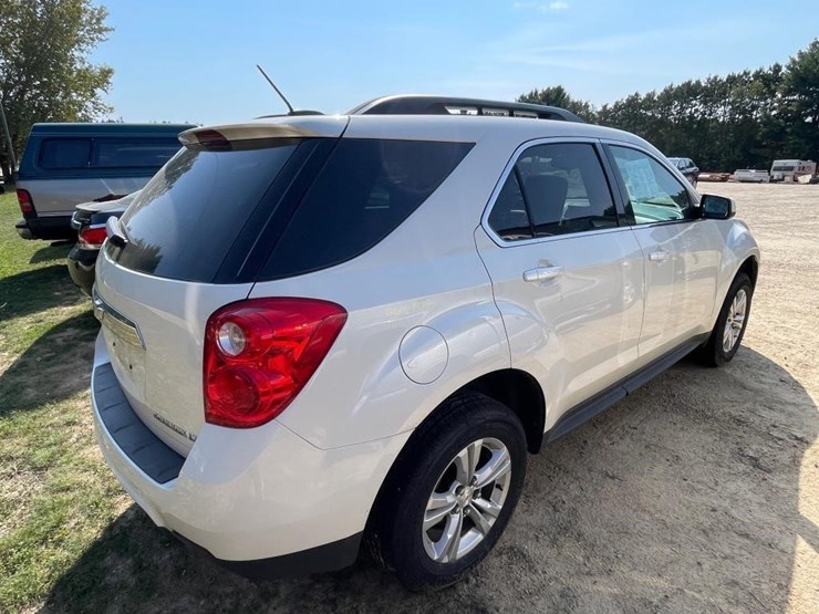 2015-chevrolet-equinox-lt-image-5