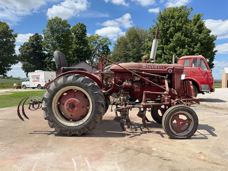 farmall-super-a-image-2
