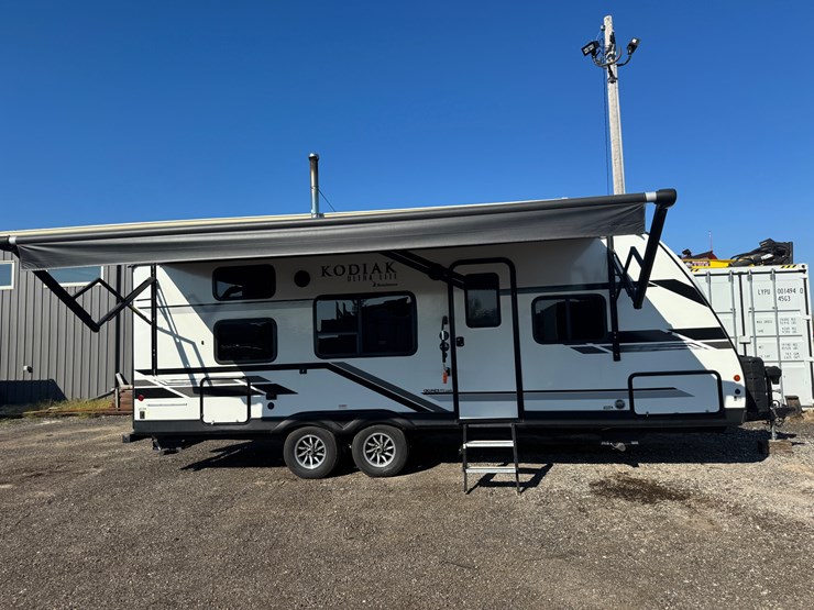 #3310-•-2021-kodiak-ultra-lite-227bh-camper-(no-title)-(waukesha,-wi)-image-4