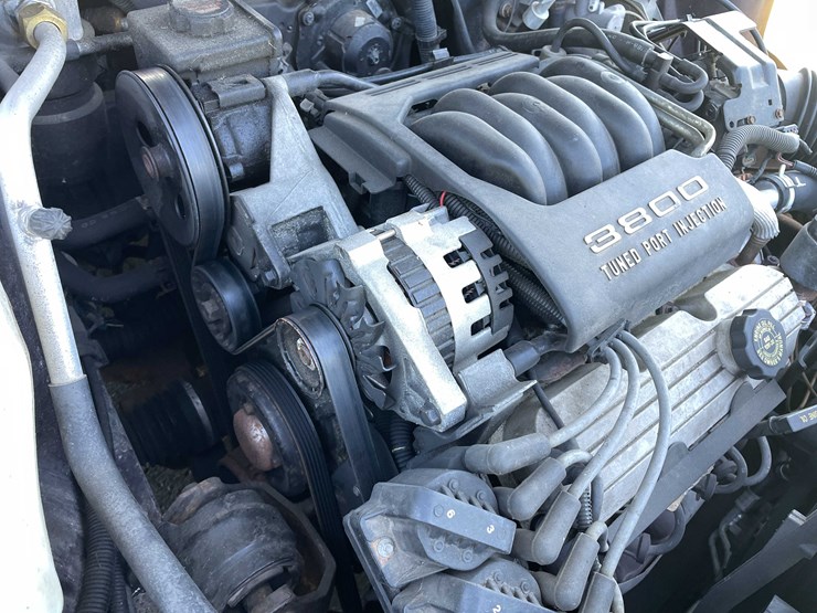 #3290-•-1994-oldsmobile-eighty-eight-(has-wi-title)-(kingston,-wi)-image-60