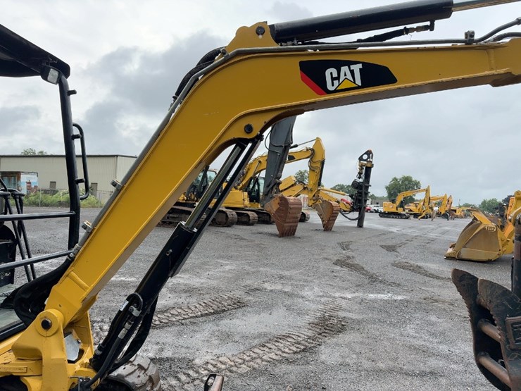 2016-caterpillar-304e2-cr-image-11