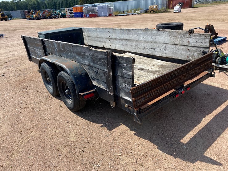 #3024-•-1995-15'-tandem-axle-trailer-(has-wi-title)(mosinee,-wi)-image-10