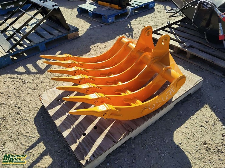 caterpillar-305-image-1