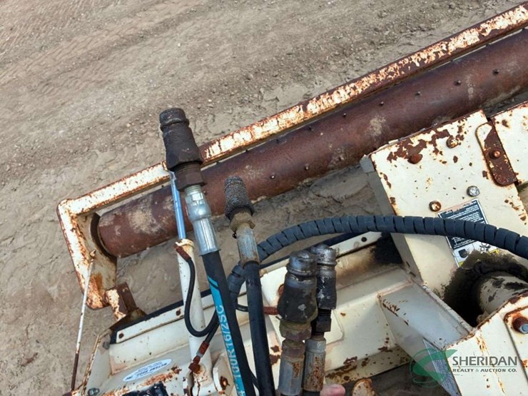 3-point-hitch-power-rake-image-2