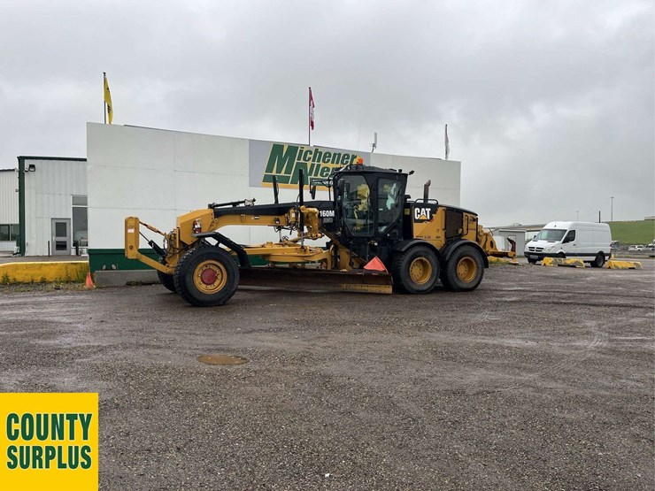 2015-caterpillar-160m-awd-image-1