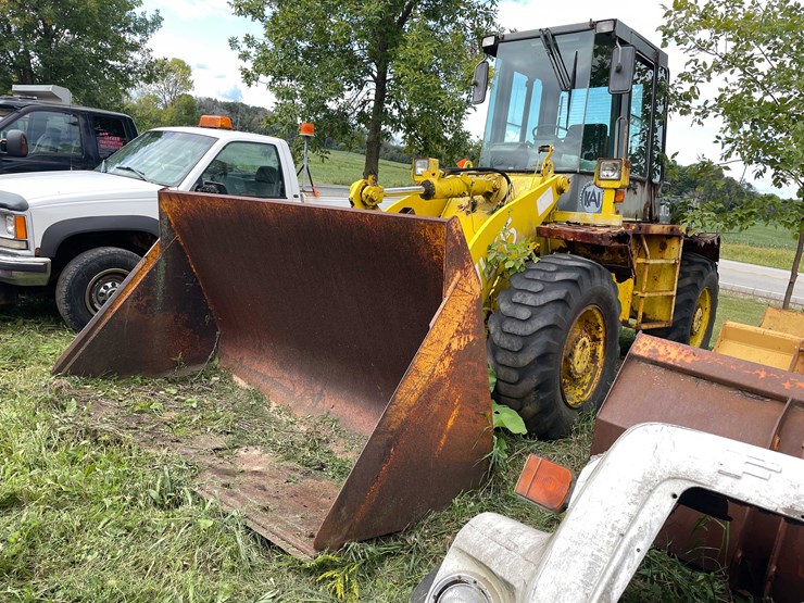 #1121-•-kai-wlk15-payloader-tractor-image-1