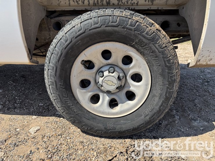 2010-chevrolet-silverado-1500-image-10