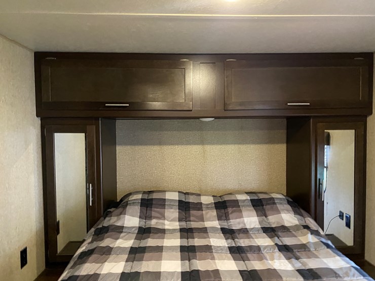 #3304-•-2016-cherokee-limited-274vfk-camper-(has-wi-title)-(three-lakes,-wi)-image-45