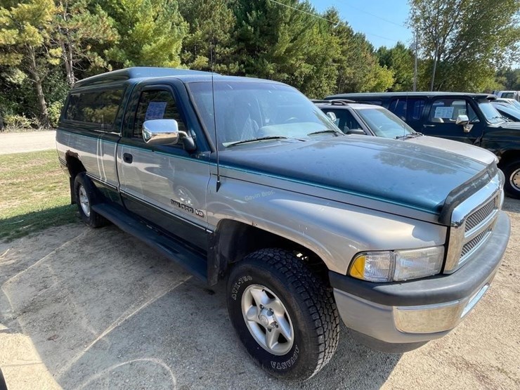1996-dodge-ram-1500-image-3