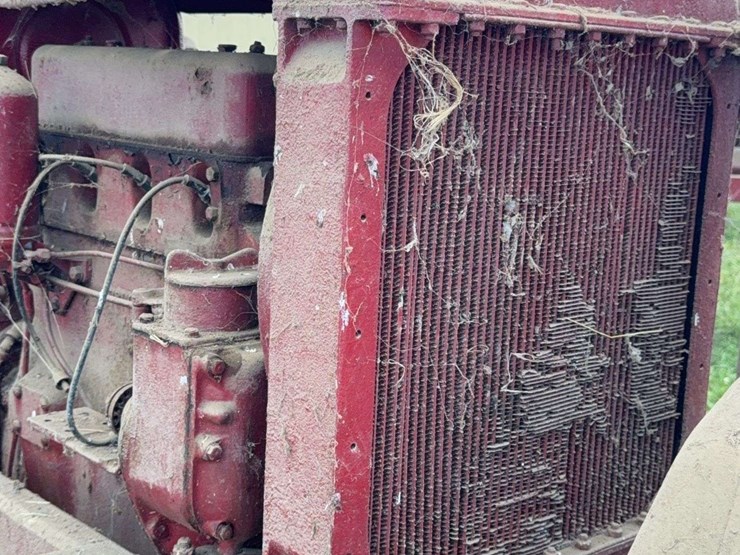 farmall-f-20-image-45