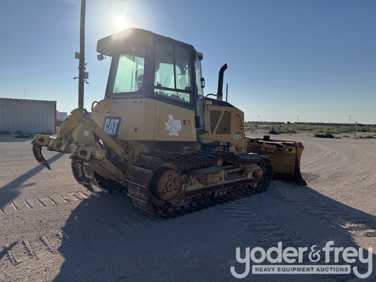 2011-caterpillar-d6k-xl-image-7