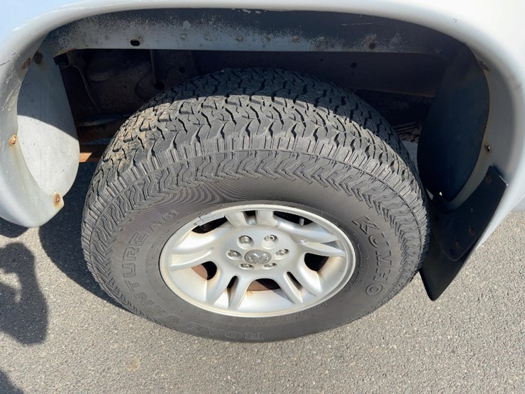 2004-dodge-dakota-slt-image-10