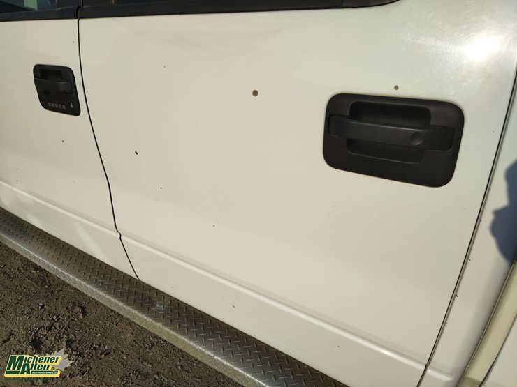 2014-ford-f150-image-30