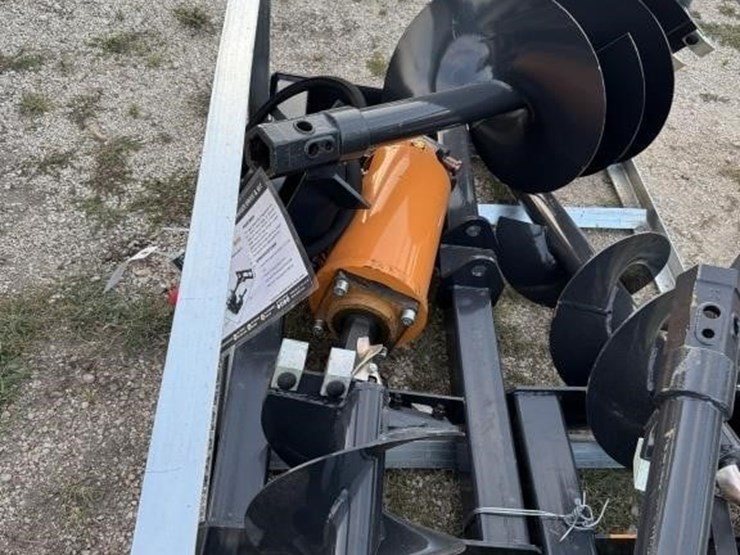 1--wolverine,-gb-11-72w,-skid-steer-auger.-comes-image-1