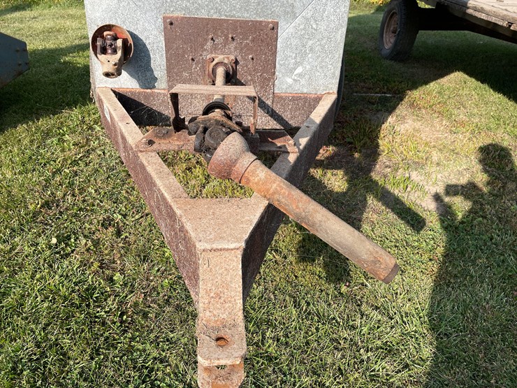 algoma-mixer-wagon-image-3