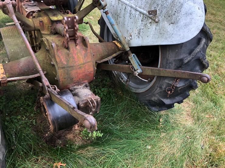 ford-8n-image-18
