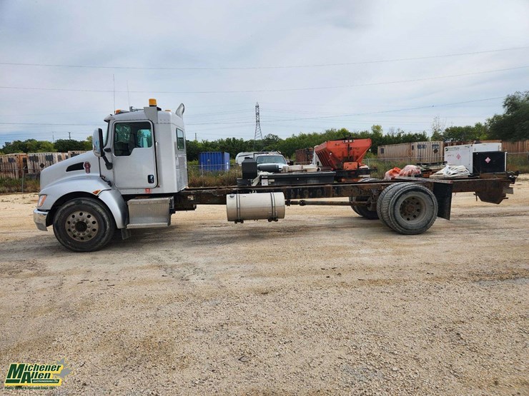 2009-kenworth-t370-image-2