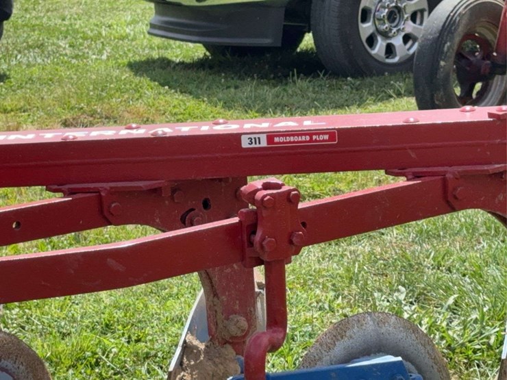 farmall-400-image-10