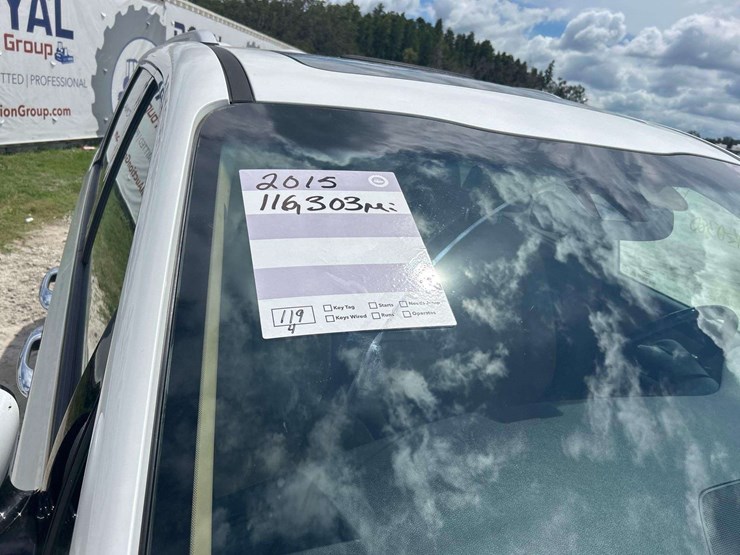 2015-kia-sedona-image-24