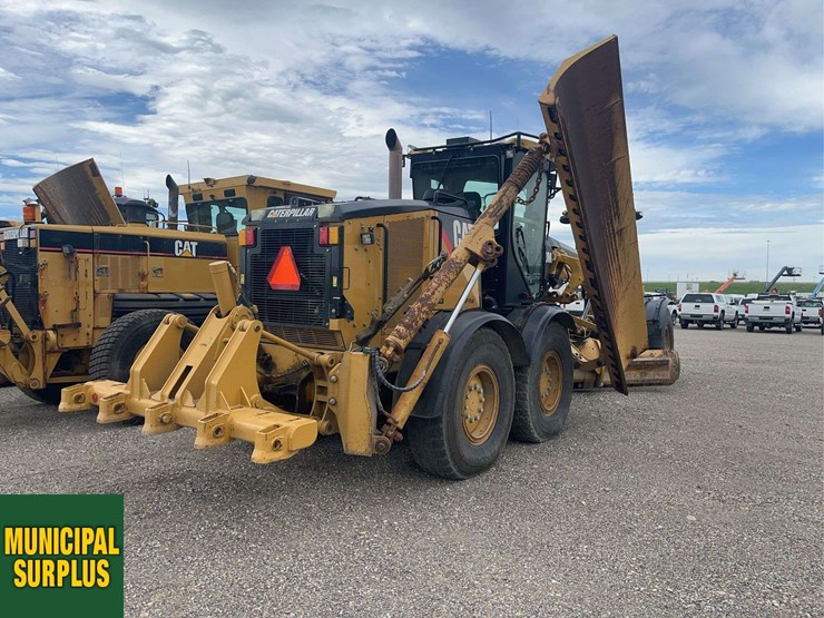 2011-caterpillar-160m-image-17