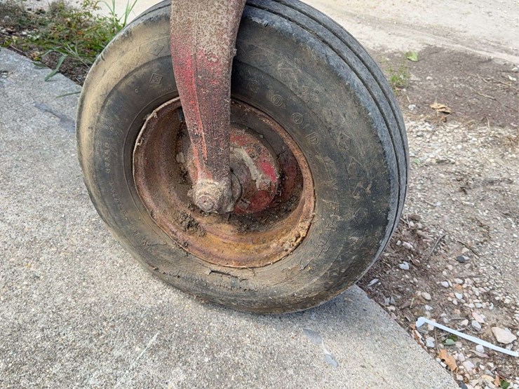 farmall-m-image-13