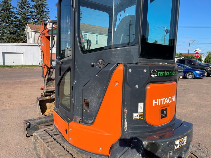 2019-hitachi-zx35u-image-21