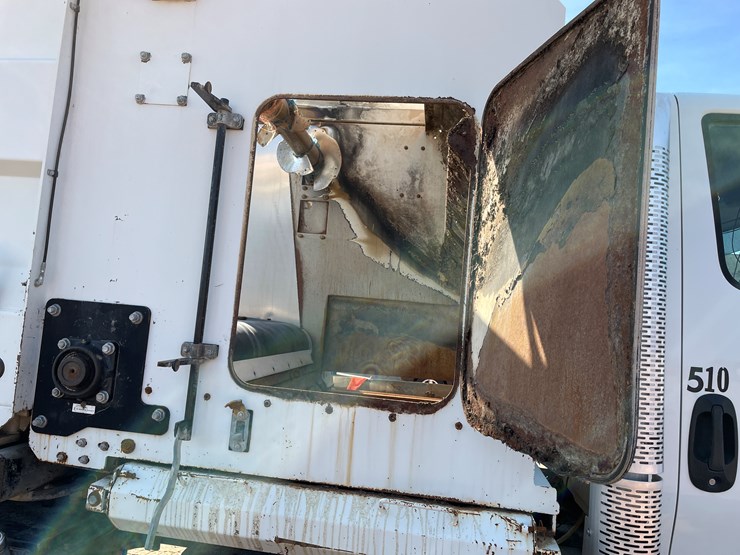 #2000-•-2020-international-roto-mix-mixed-ration-feed-truck-(has-tx-title)-(mosinee,-wi)-image-65