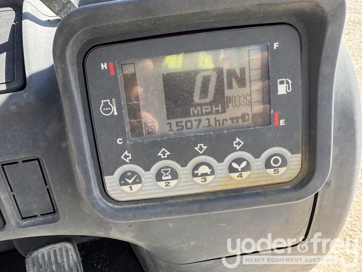 2017-nissan-fhd30t5v-image-20